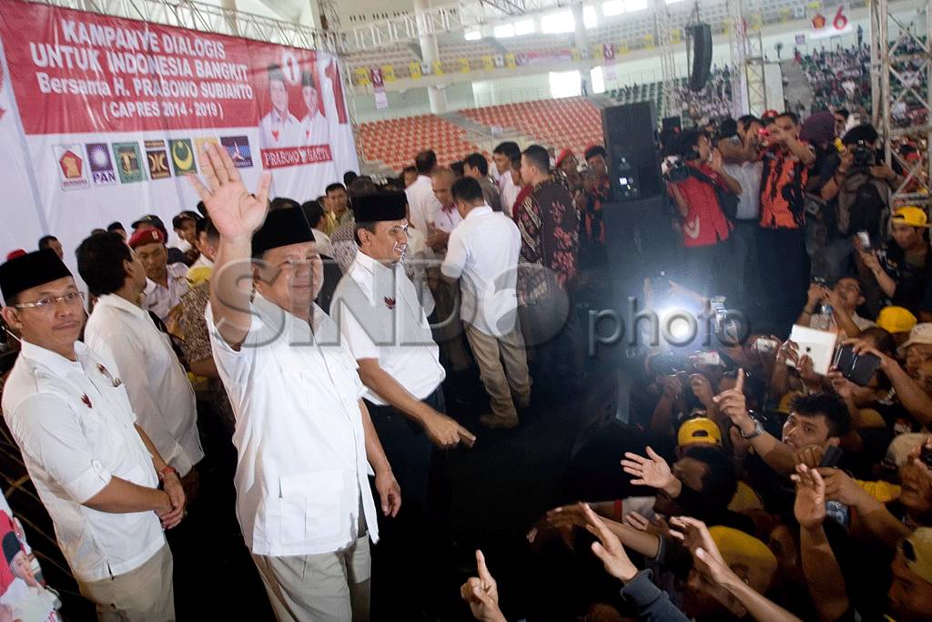 Ribuan Warga Medan Sambut...