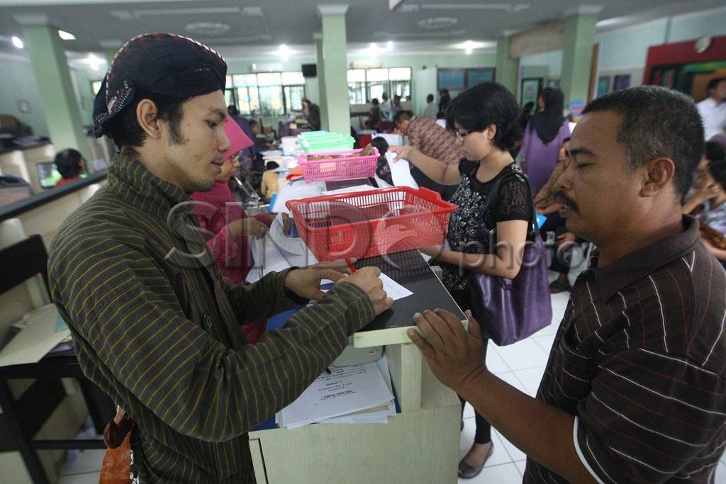 PNS Pemkot Yogya Gunakan...