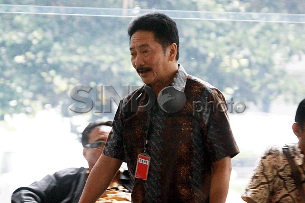 Rully Chairul Azwar...