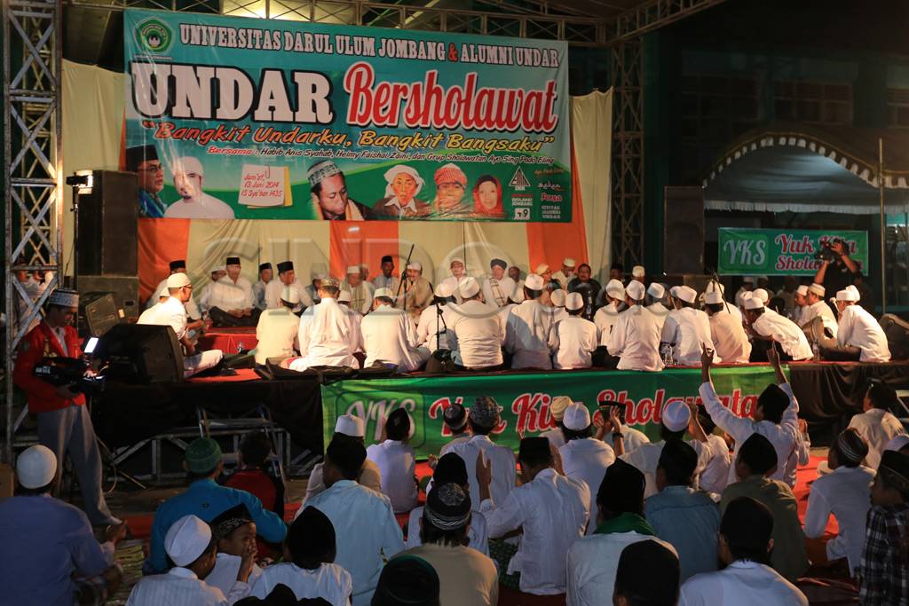 Menteri PDT Hadiri Temu...