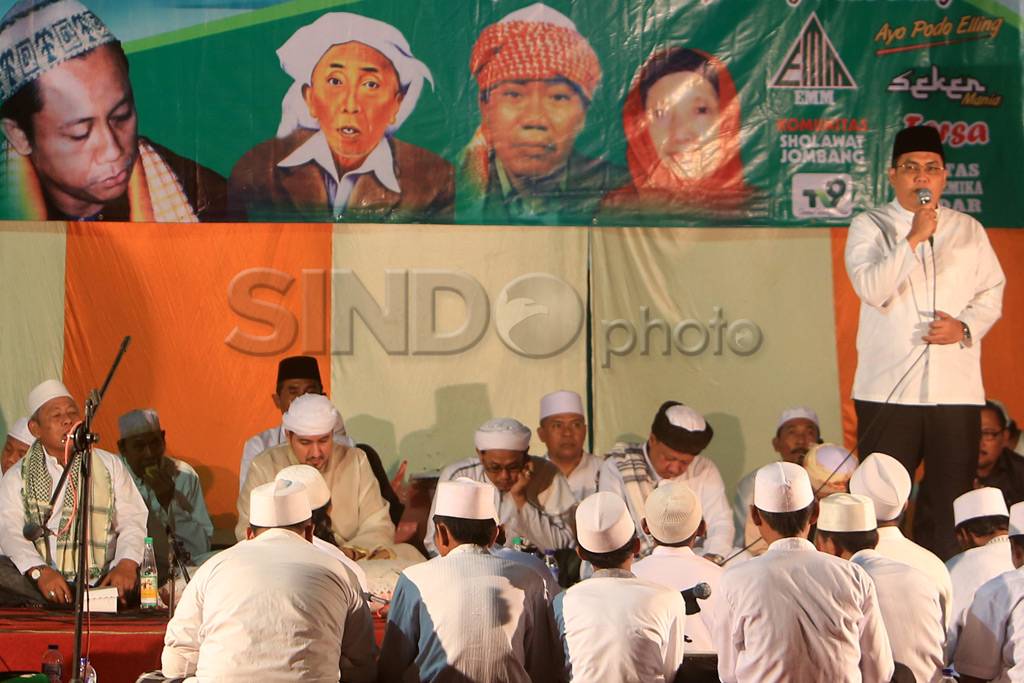 Menteri PDT Hadiri Temu...