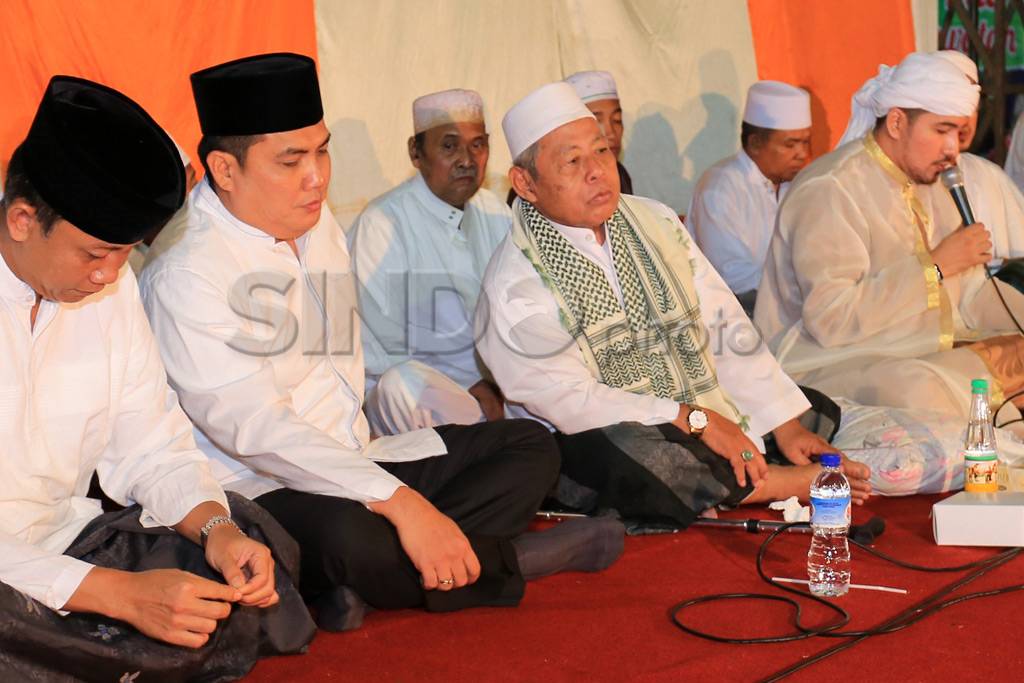 Menteri PDT Hadiri Temu...