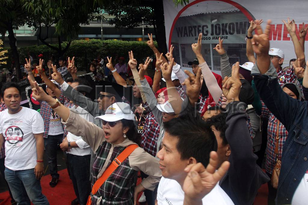 Komunitas Warteg Dukung...