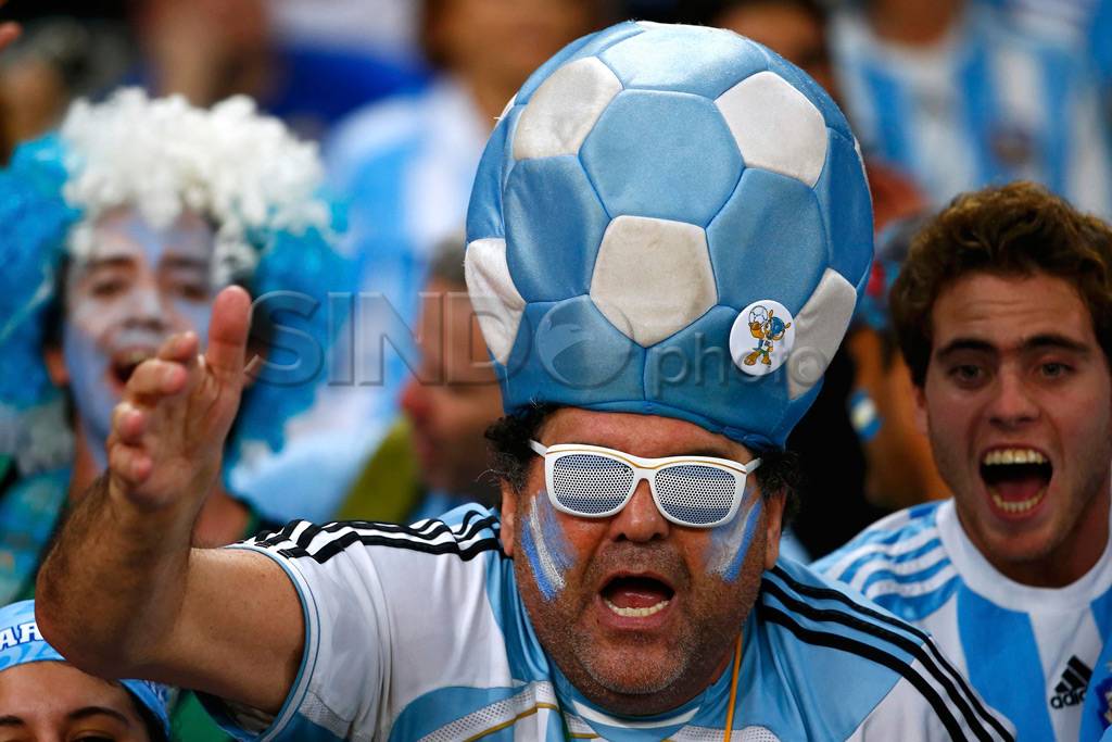 Argentina Menang, Messi...
