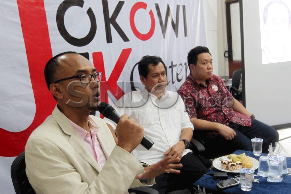 Politik Luar Negeri...