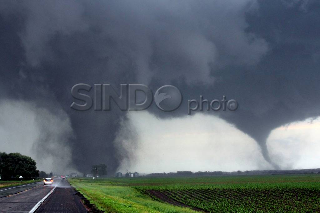 Dua Tornado Hantam Wilayah...