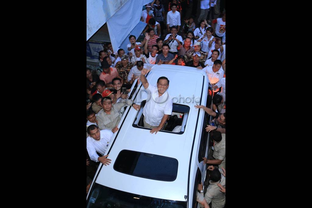 Capres Prabowo Disambut...