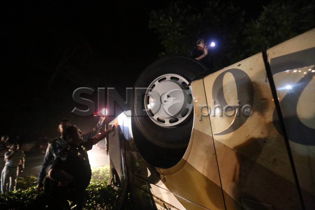 Bus Terbalik di Tanjakan...