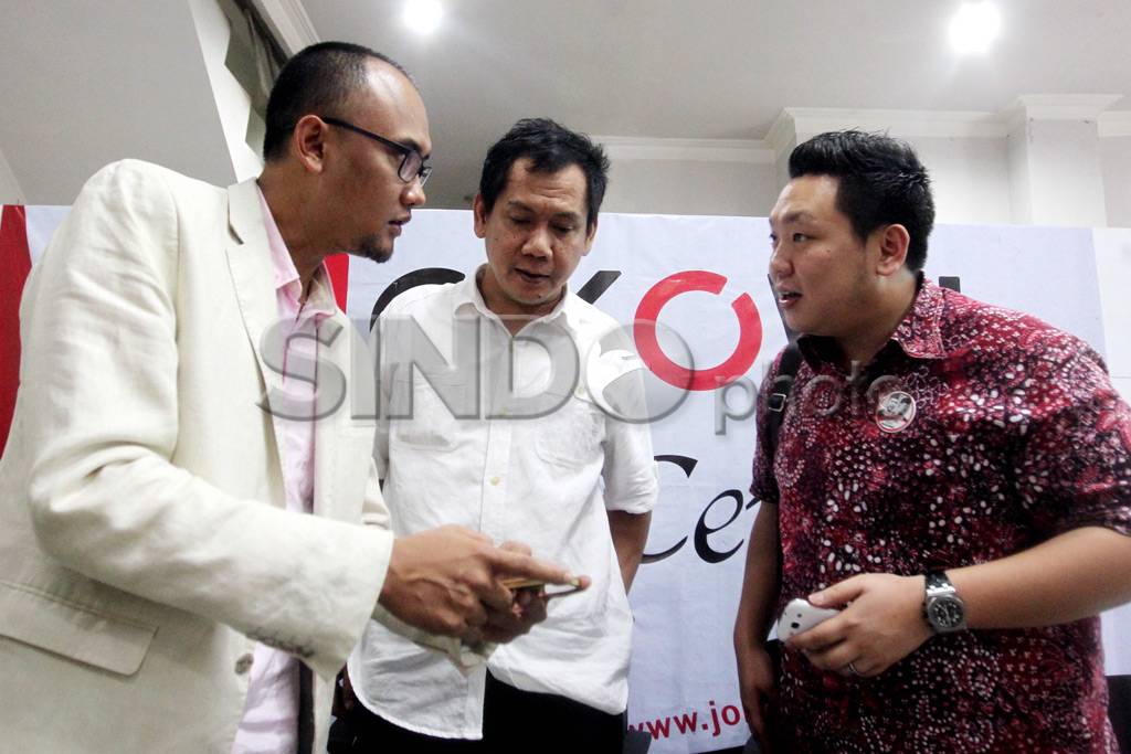 Diskusi Politik Luar...