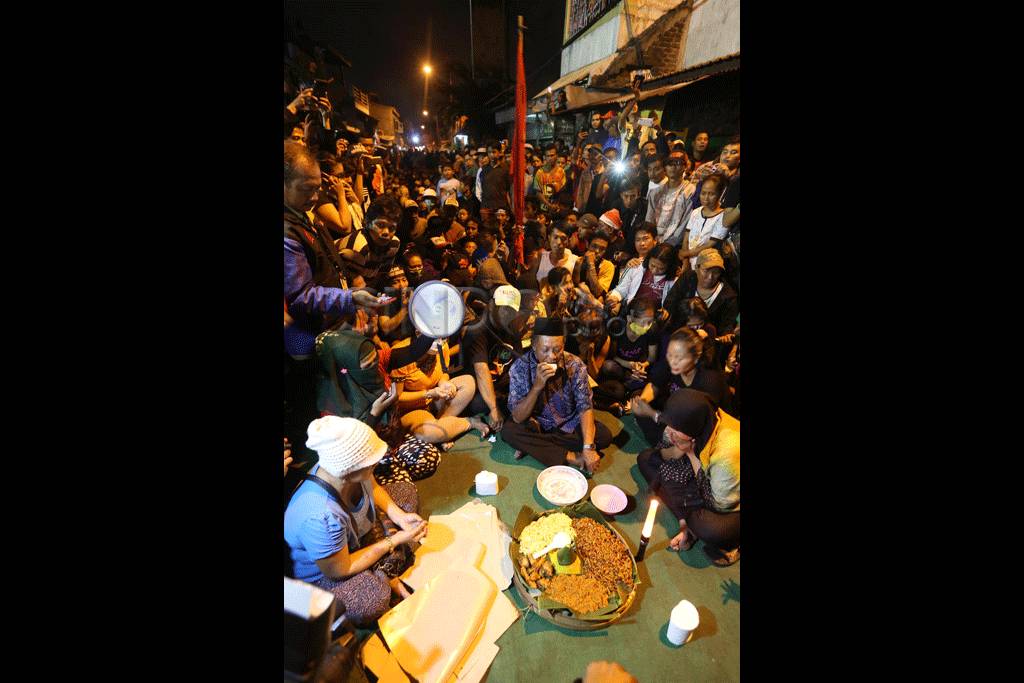 PSK Dolly Gelar Tumpengan...