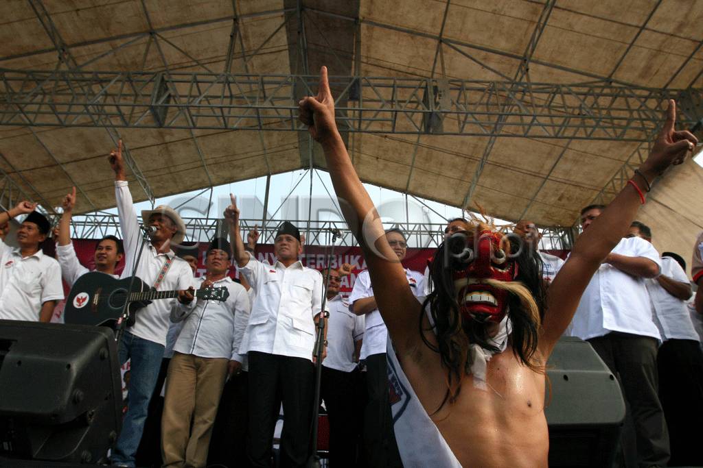 Cawapres Hatta Rajasa...
