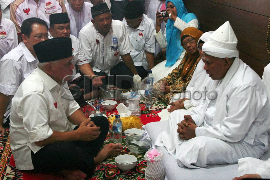 Cawapres Hatta Rajasa...