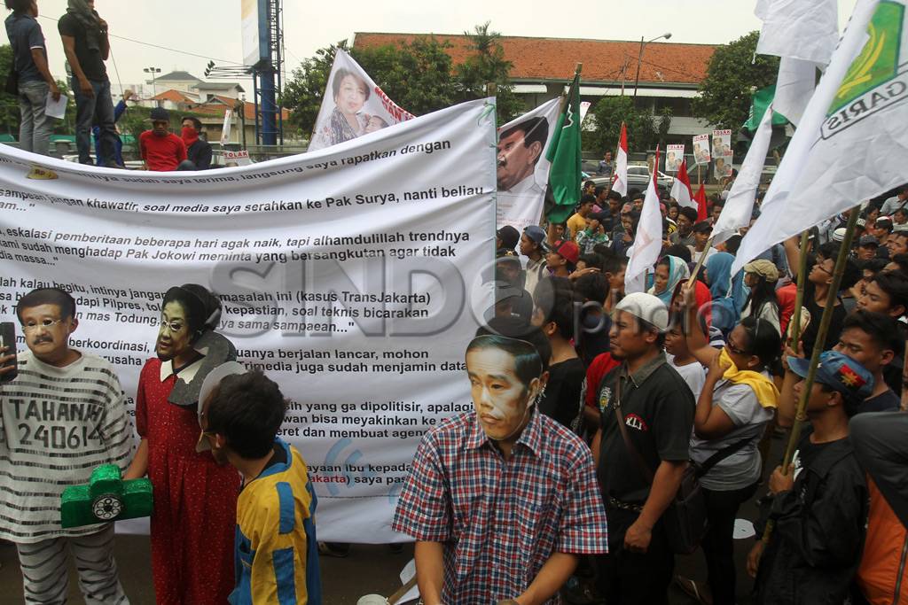 Unjuk Rasa Tuntut Pengusutan...