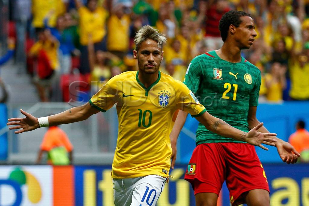 Hempaskan Kamerun 4-1,...