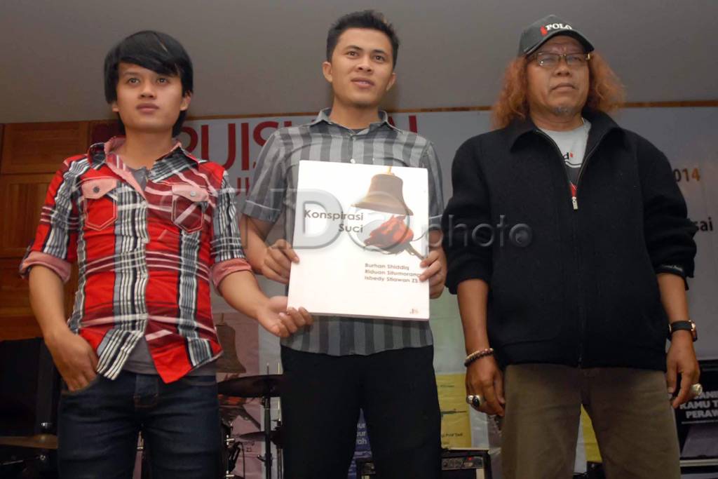 Peluncuran Buku Konspirasi...