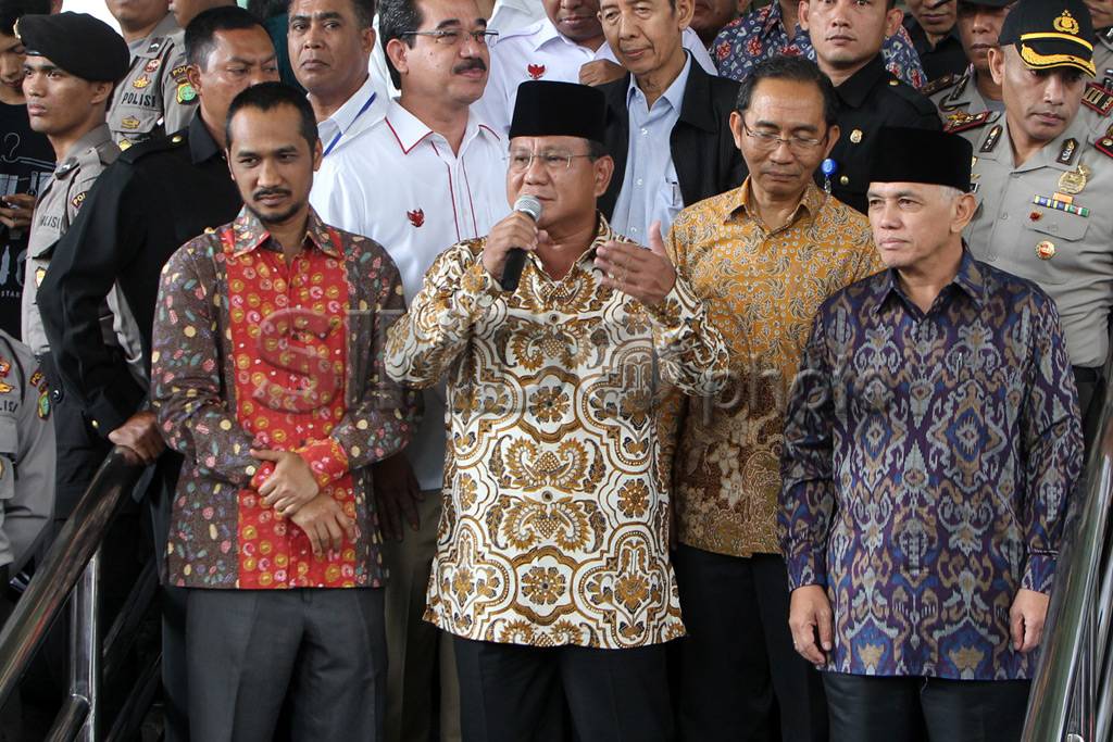 Prabowo-Hatta Verifikasi...