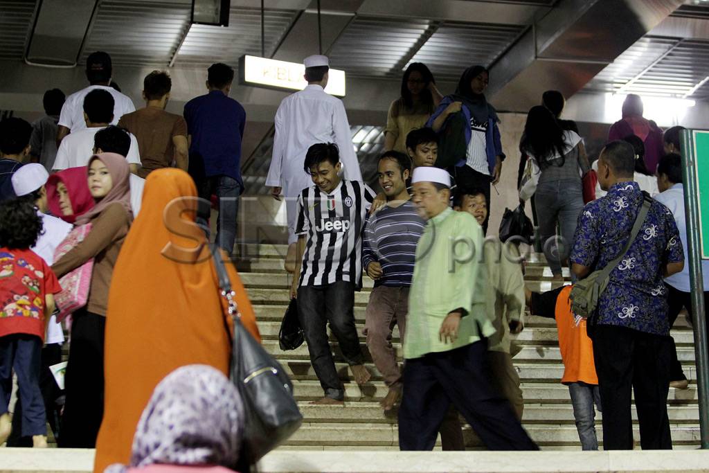 Tarawih Pertama di Istiqlal
