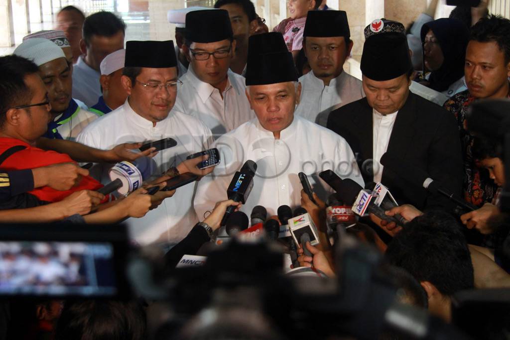 Cawapres Hatta Rajasa...