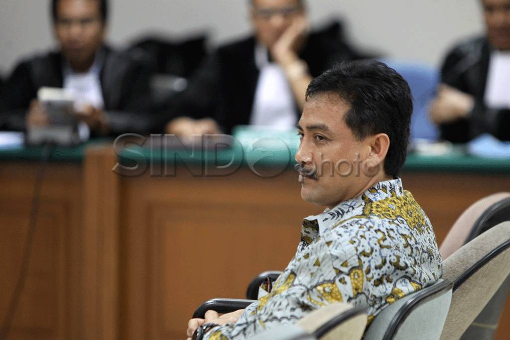 Andi Mallarangeng Dituntut...