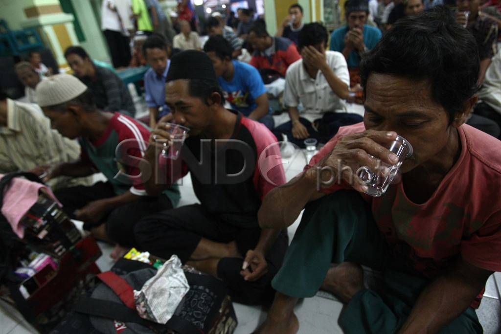 Air Zamzam Untuk Berbuka...