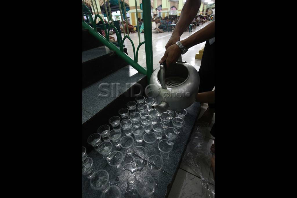 Air Zamzam Untuk Berbuka...