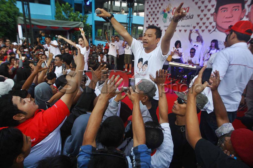 Anang Ramaikan Kampanye...