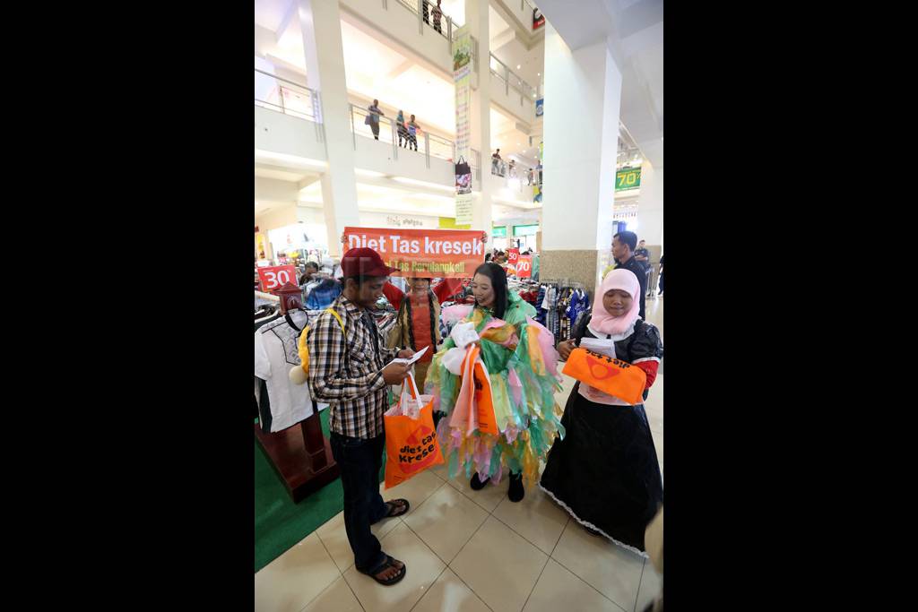 Aksi Rampok Tas Kresek