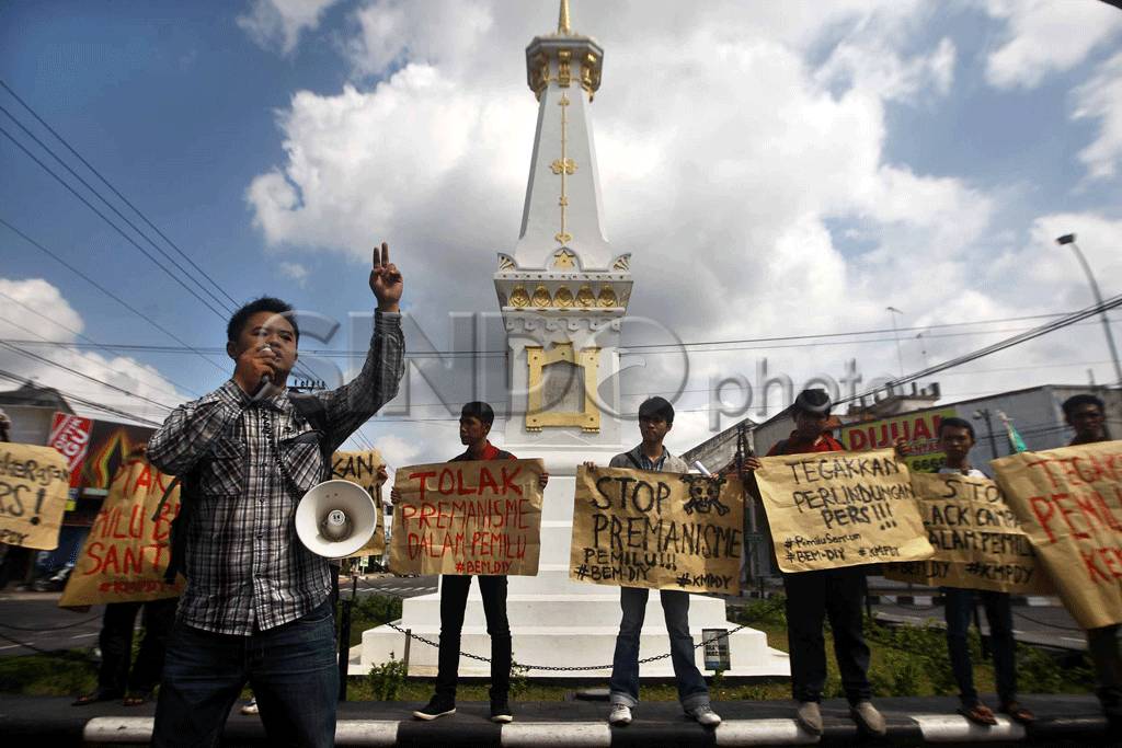 Mahasiswa Tolak Kekerasan...