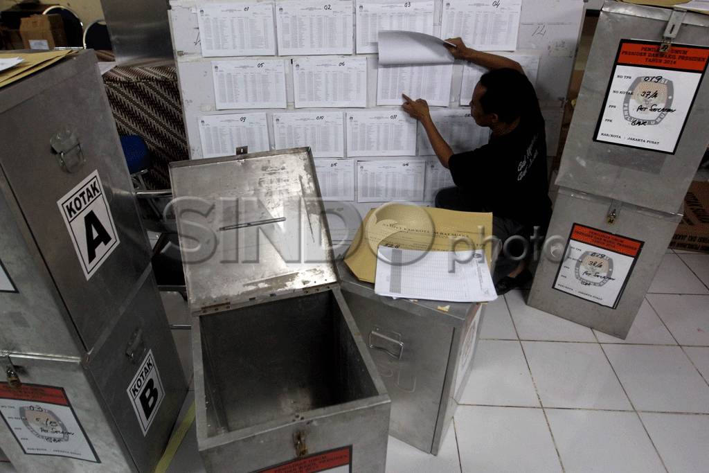 Kebut Distribusi Logistik...