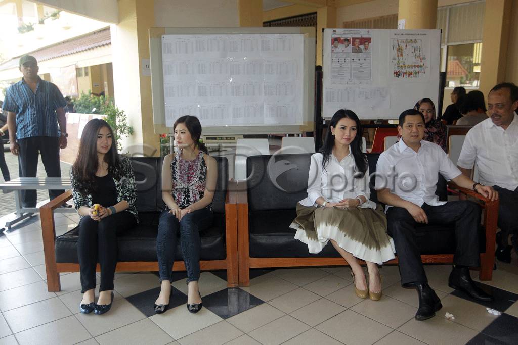 Hary Tanoesoedibjo Nyoblos...