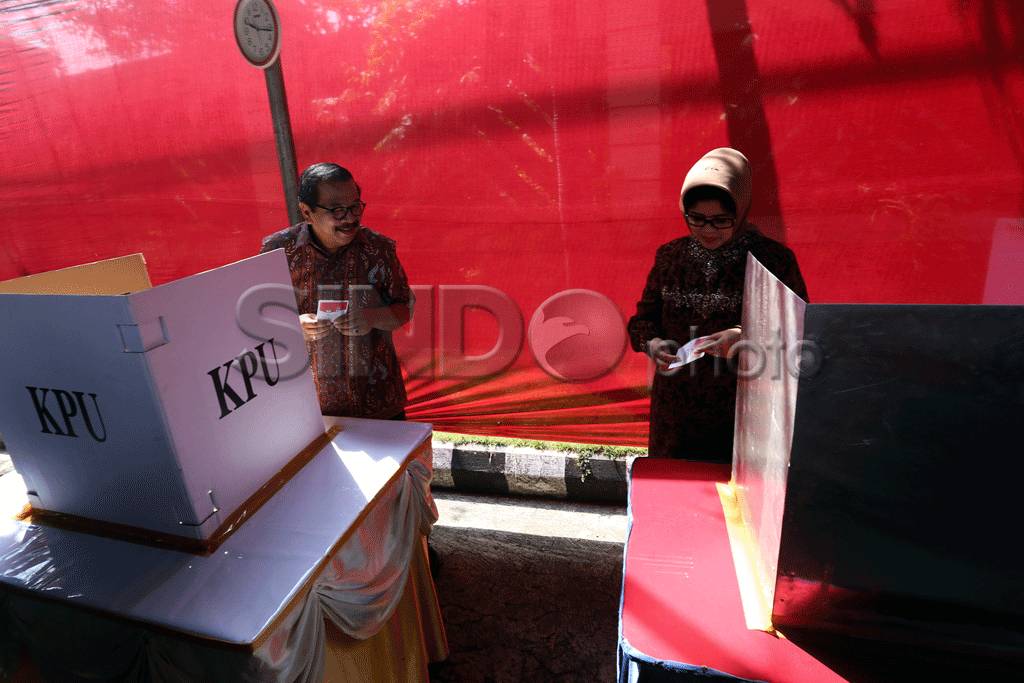 Pakde Karwo Nyoblos...