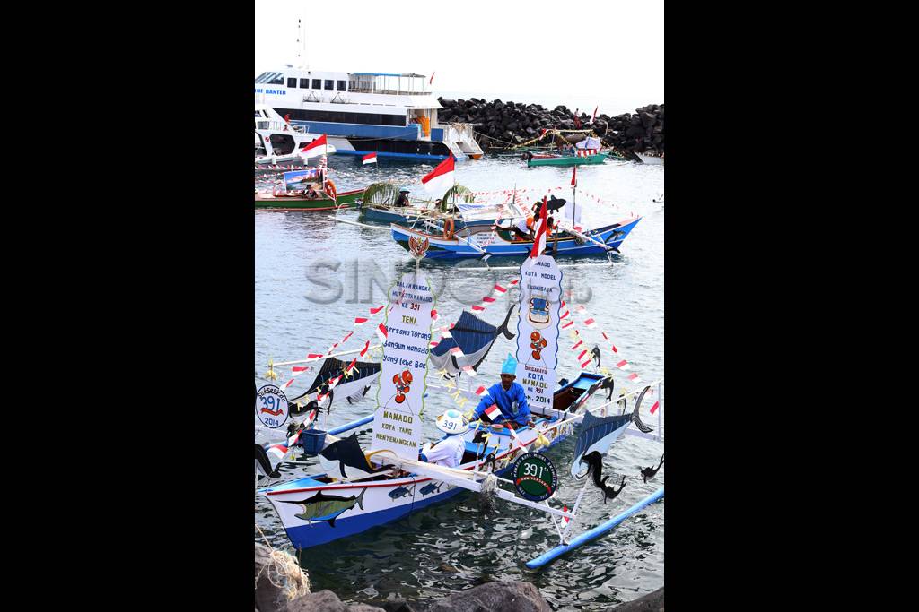 Lomba Perahu Hias di...