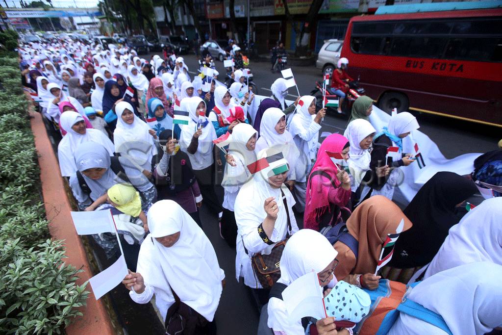 Long March Solidaritas...