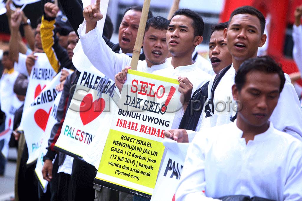 Long March Solidaritas...