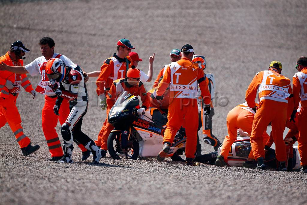 Pembalap Moto3 Berkelahi...