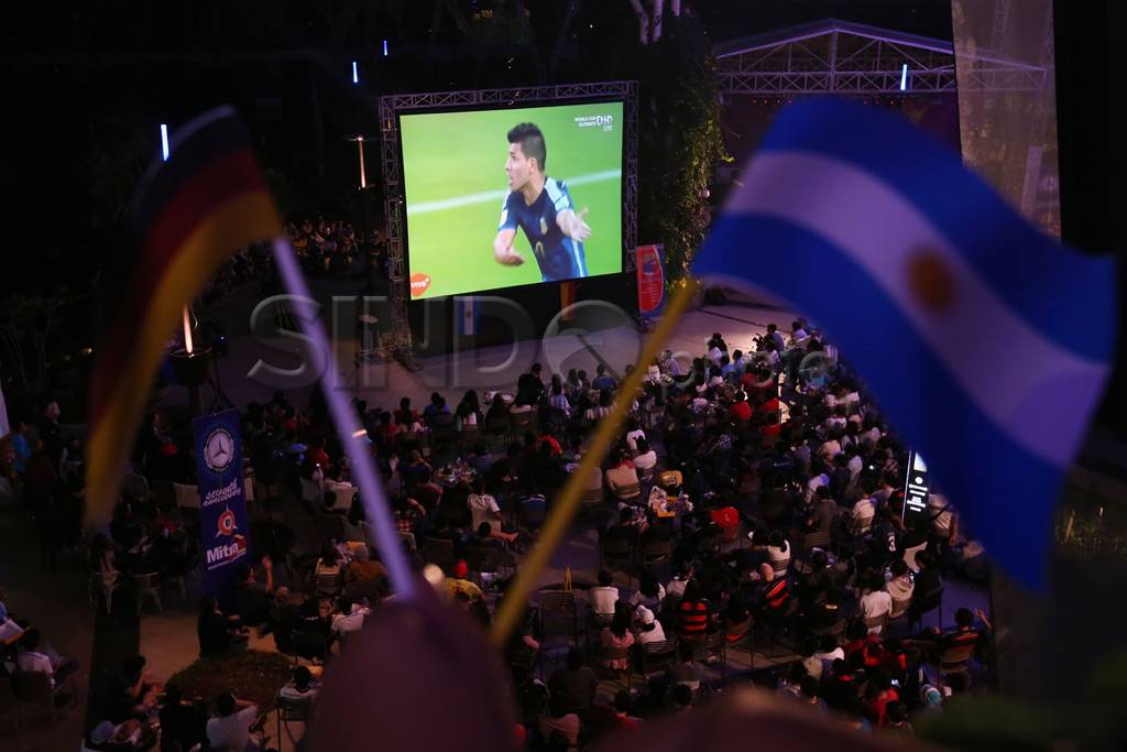 Nobar Final Piala Dunia...