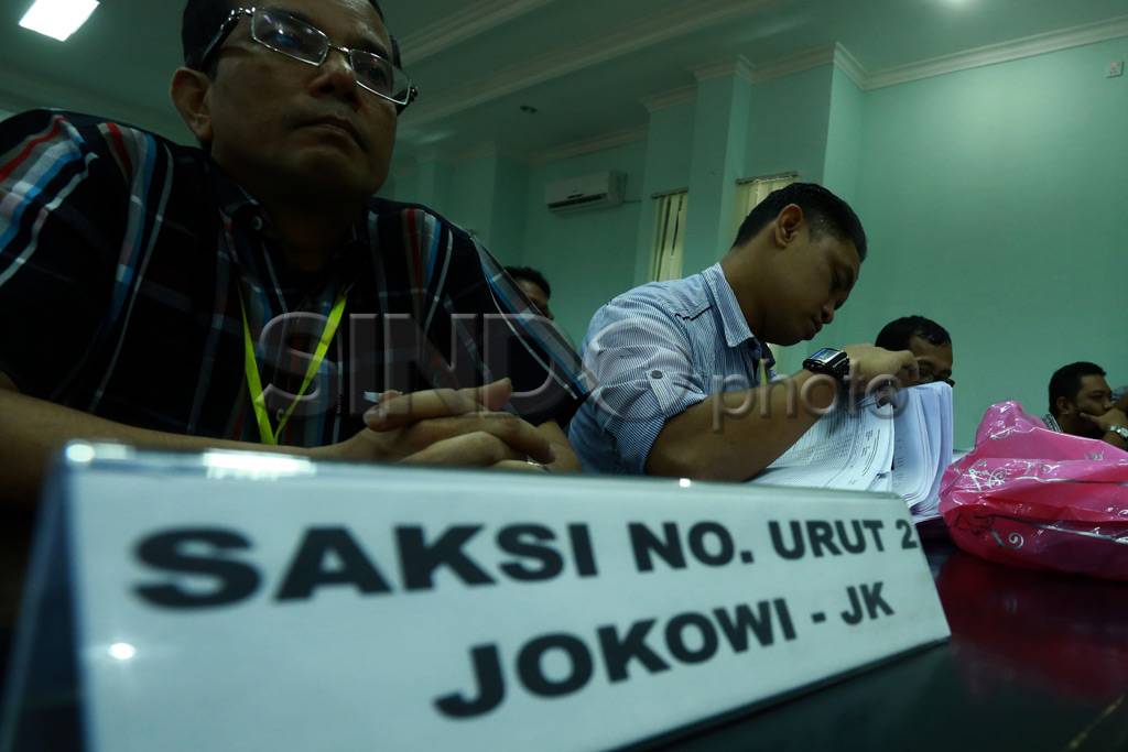 Prabowo-Hatta Menang...