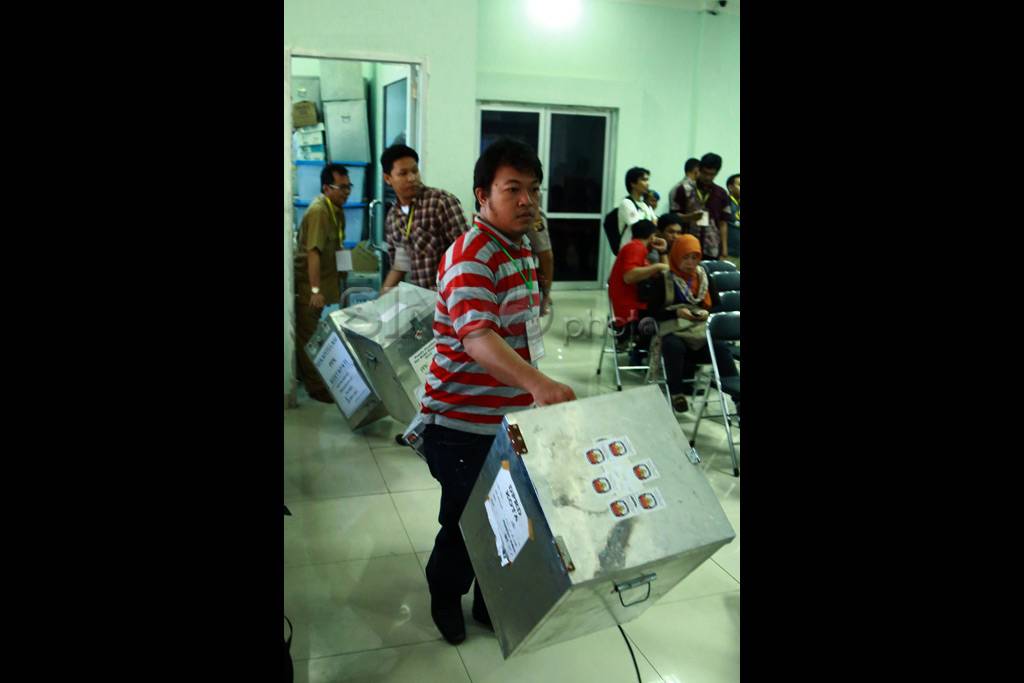 Prabowo-Hatta Menang...