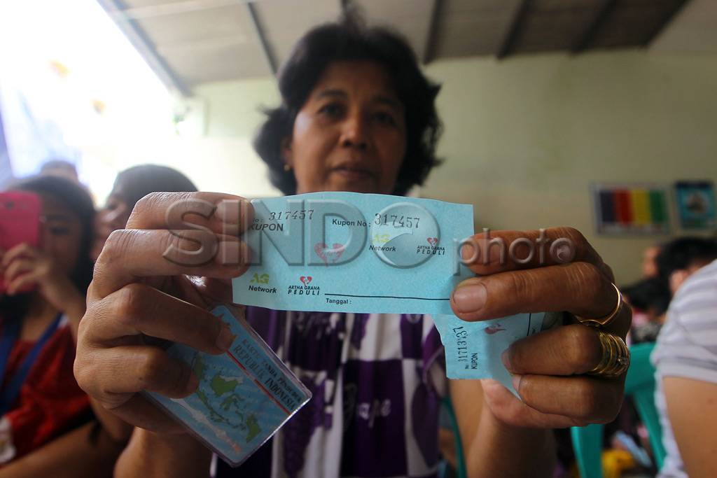 Artha Graha Peduli Gelar...