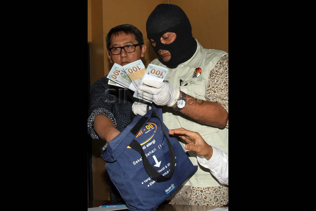 Operasi Tangkap Tangan,...