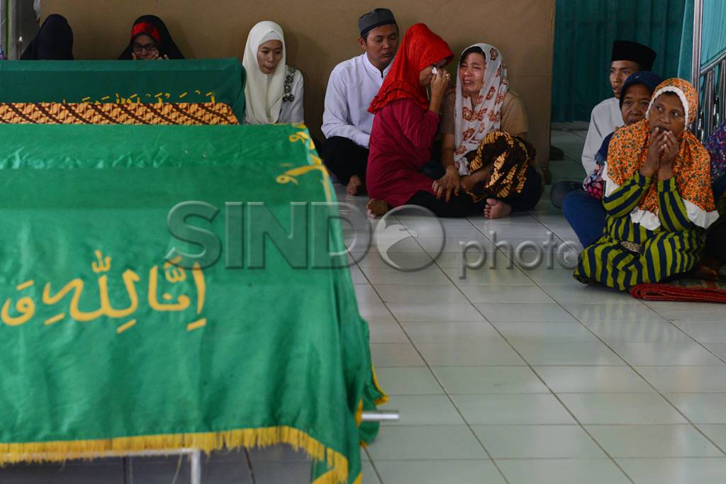 Panti Asuhan Terbakar,...