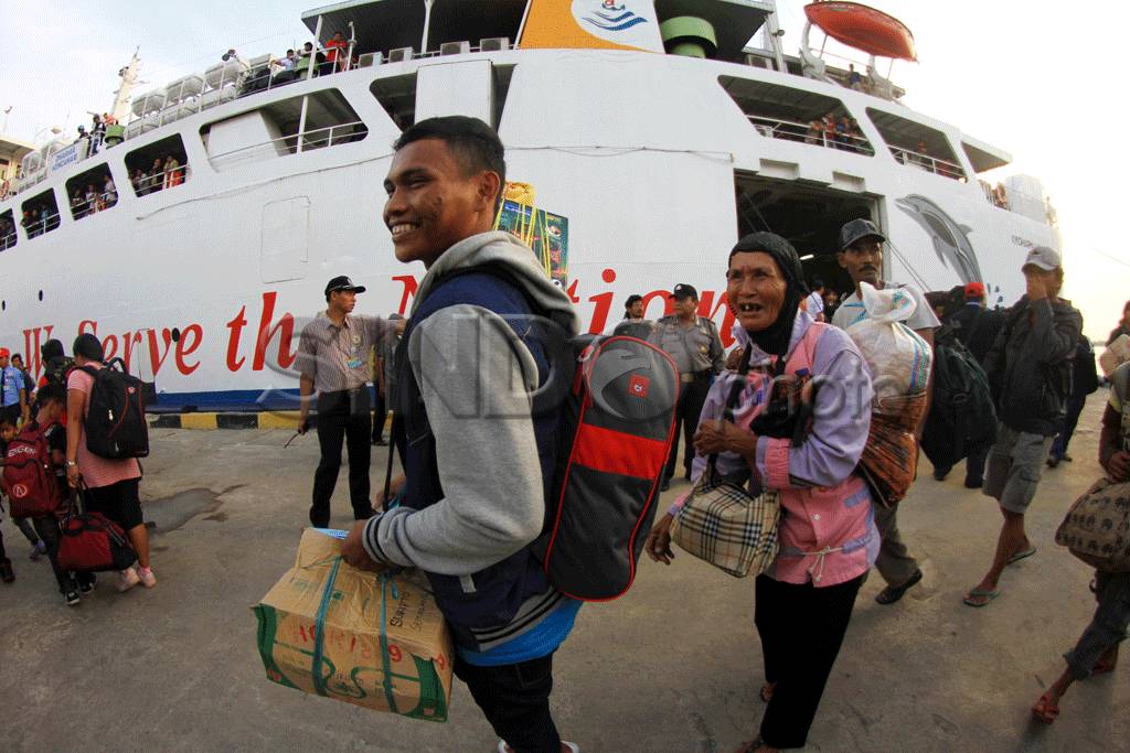 H-8 Pemudik Jalur Laut...