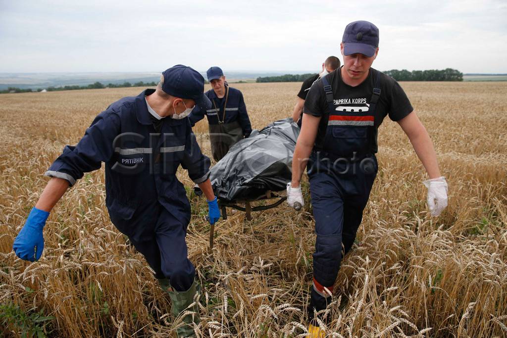 Evakuasi Korban MH17