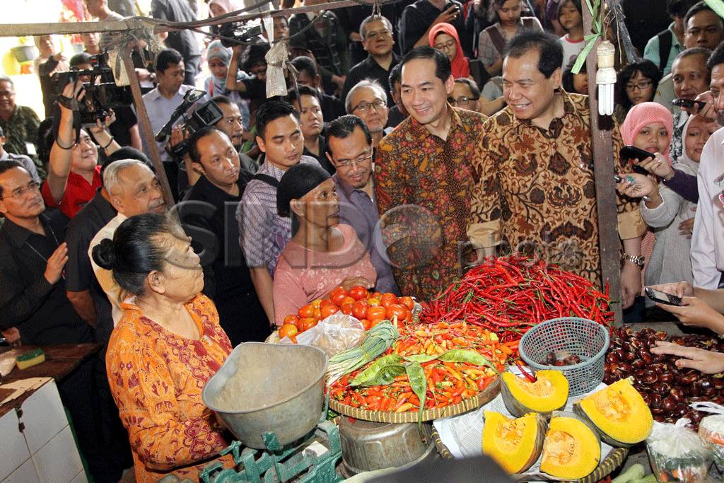 Pemerintah Pastikan...
