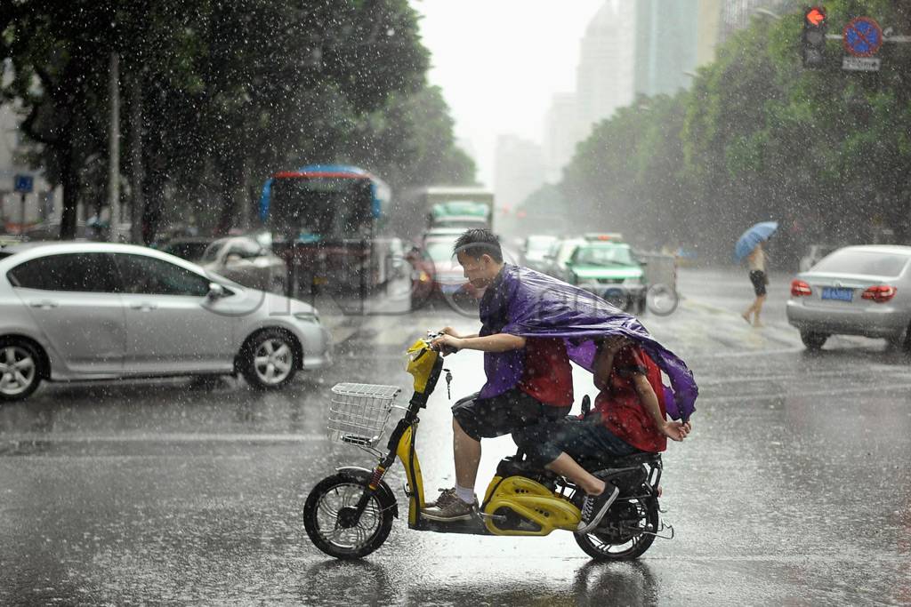 Topan Matmo Hantam Taiwan