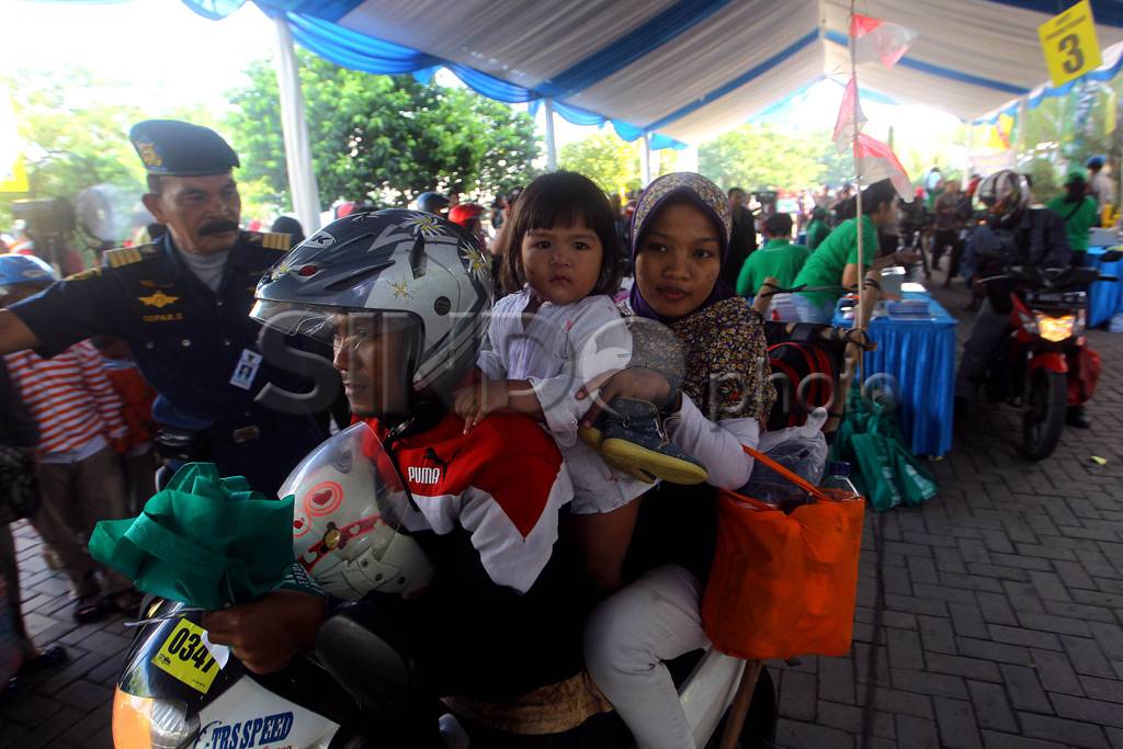 Ribuan Pemotor Mudik...