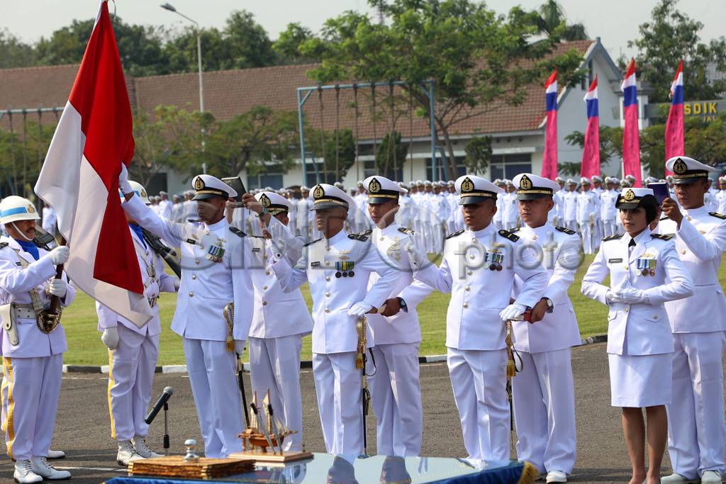 Pelantikan Perwira Baru...