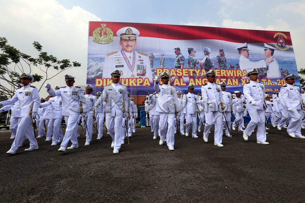 Pelantikan Perwira Baru...