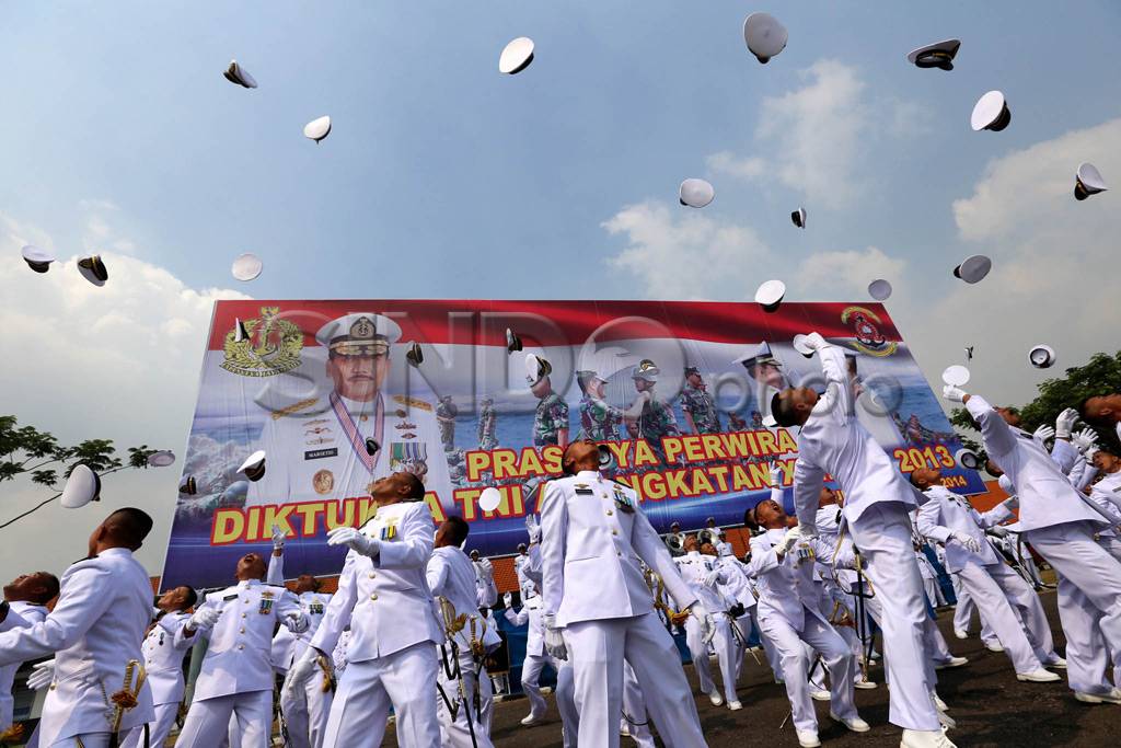 Pelantikan Perwira Baru...