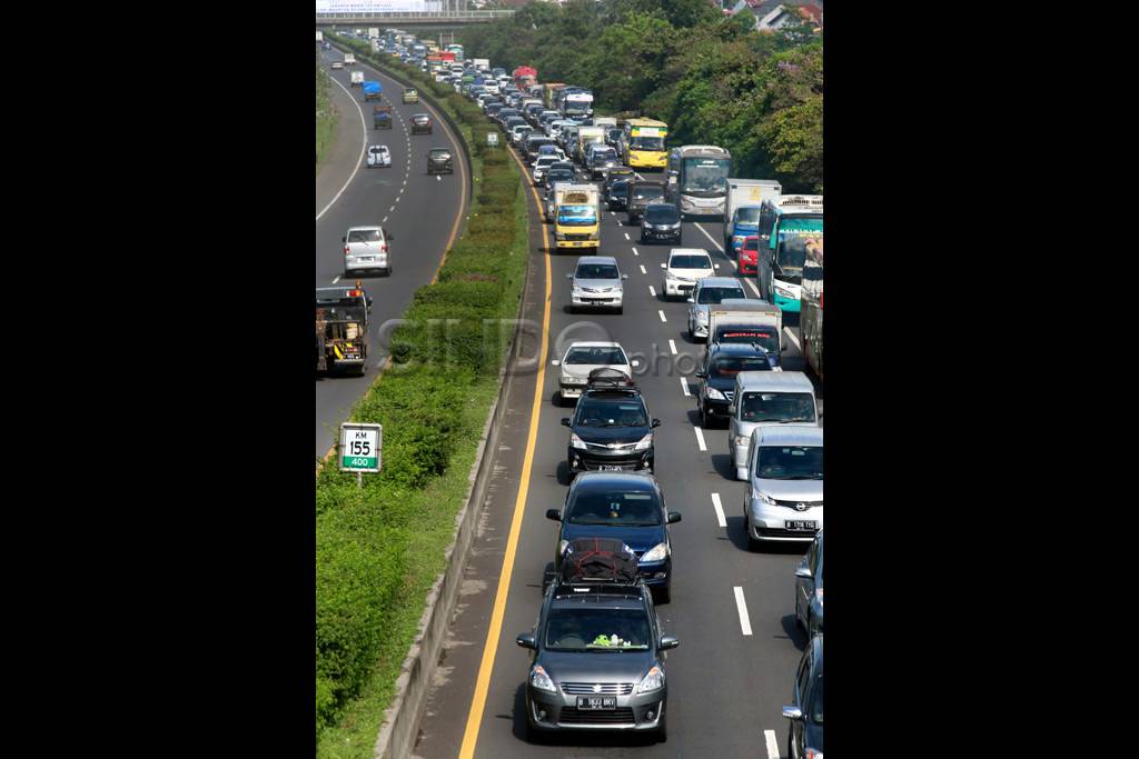 Exit Tol Cileunyi Macet...